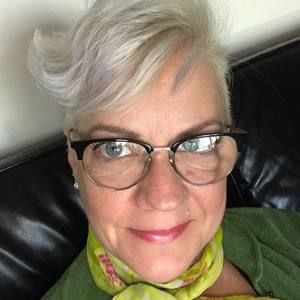 Meet your Posher, Michele